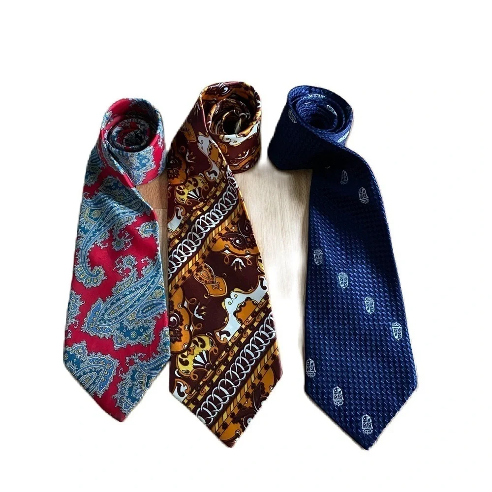 Vintage Elegant Men's Tie Set - Blue, Red, Brown Chain Design Paisley Print